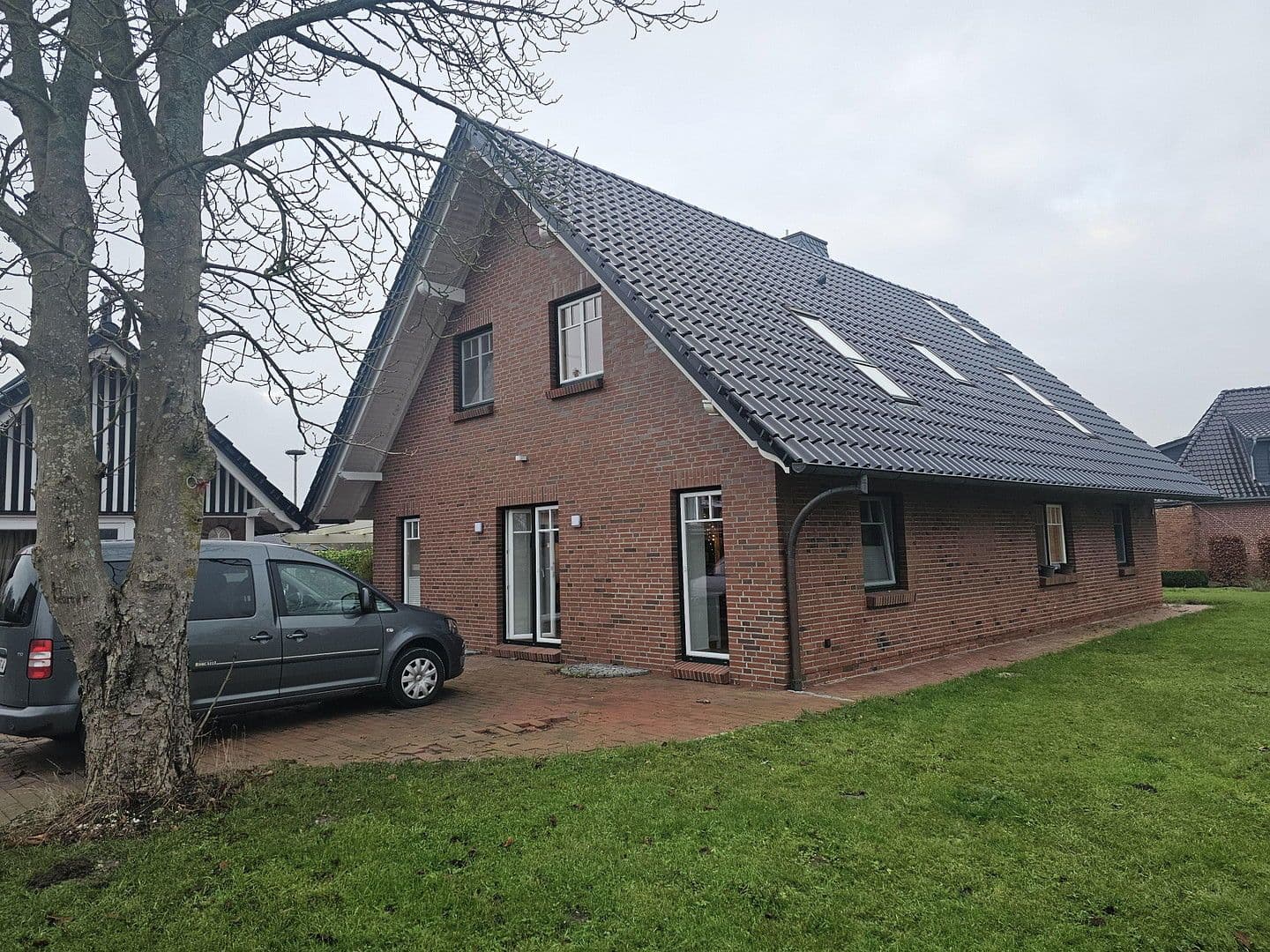 Prodej domu 210 m², pozemek 1.552 m², Neuenkirchen, Dolní Sasko Prodej domu 210 m², pozemek 1.552 m², Neuenkirchen, Dolní Sasko