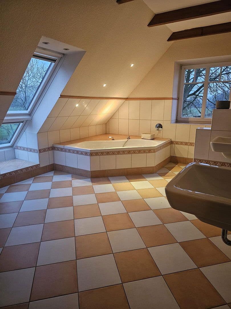 Prodej domu 210 m², pozemek 1.552 m², Neuenkirchen, Dolní Sasko Prodej domu 210 m², pozemek 1.552 m², Neuenkirchen, Dolní Sasko