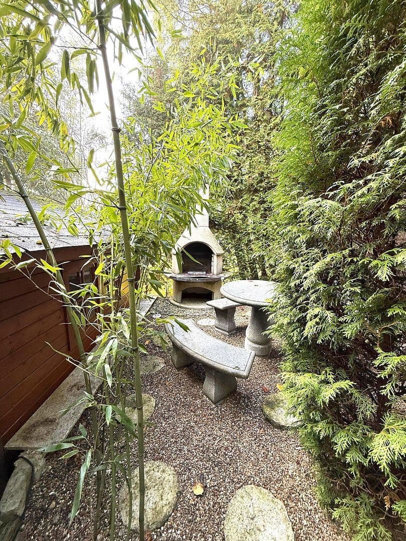 Prodej domu 208 m², pozemek 1.000 m², Im Schlot 14, Möckmühl, Bádensko-Württembersko Prodej domu 208 m², pozemek 1.000 m², Im Schlot 14, Möckmühl, Bádensko-Württembersko