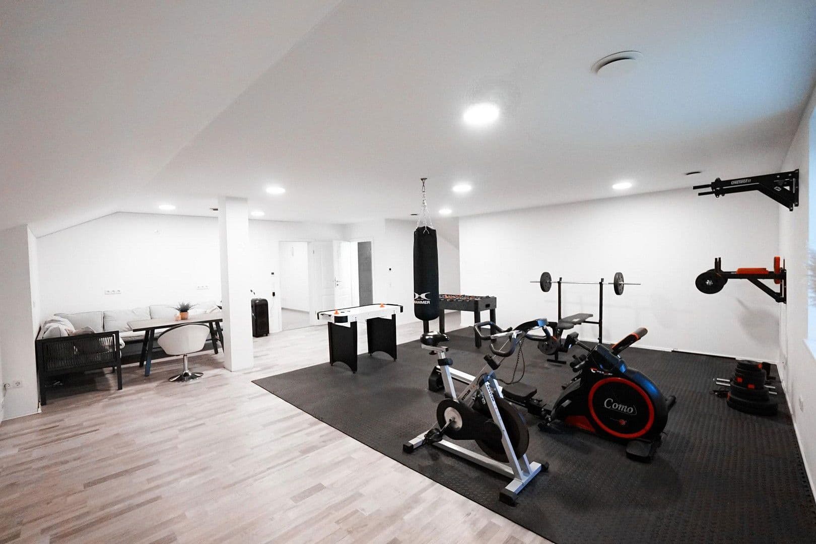 Prodej domu 280 m², pozemek 685 m², Löningen, Dolní Sasko Prodej domu 280 m², pozemek 685 m², Löningen, Dolní Sasko