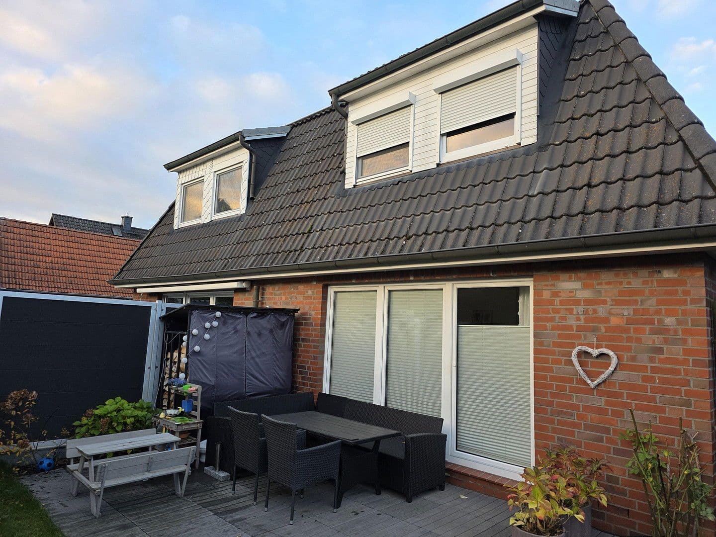 Prodej domu 100 m², pozemek 250 m², Rosengarten, Dolní Sasko Prodej domu 100 m², pozemek 250 m², Rosengarten, Dolní Sasko