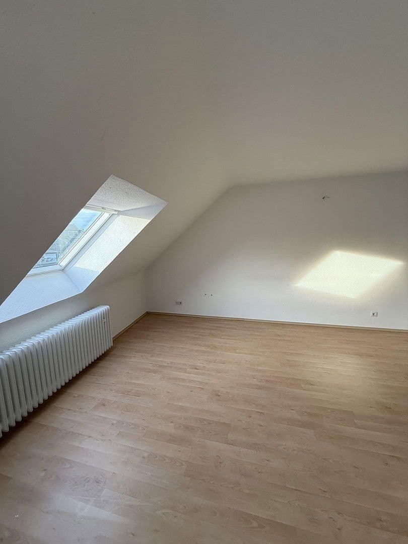 Pronájem bytu 2+kk 64 m², Erftstraße 44, Neuss, Severní Porýní-Vestfálsko Pronájem bytu 2+kk 64 m², Erftstraße 44, Neuss, Severní Porýní-Vestfálsko