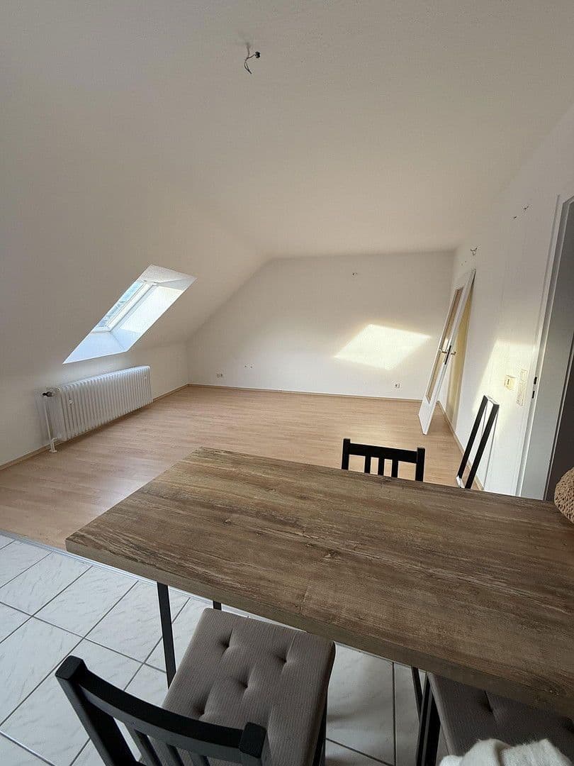 Pronájem bytu 2+kk 64 m², Erftstraße 44, Neuss, Severní Porýní-Vestfálsko Pronájem bytu 2+kk 64 m², Erftstraße 44, Neuss, Severní Porýní-Vestfálsko