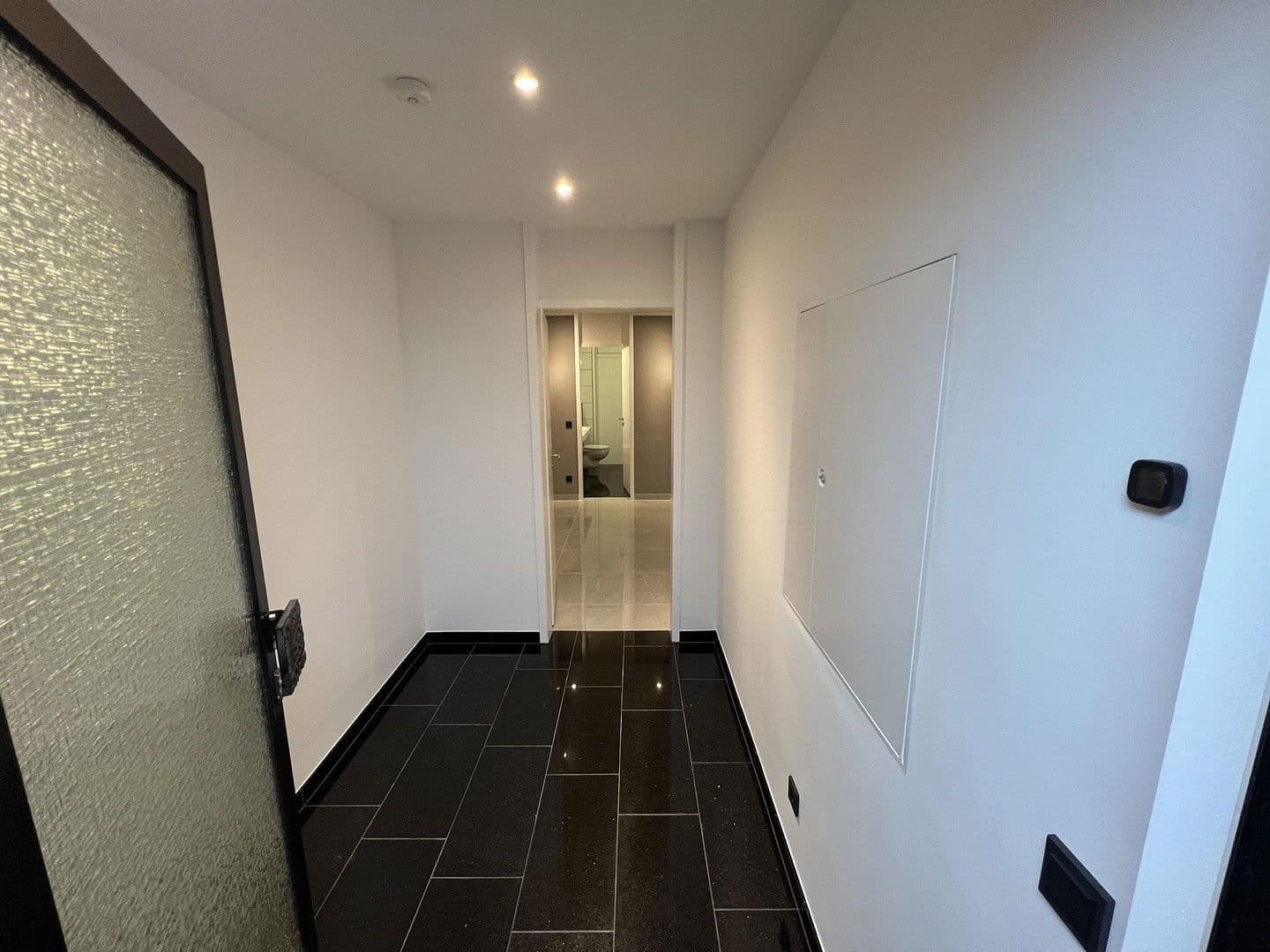 Prodej bytu 2+1 79 m², Sulzer Str. 84/3, Wildberg, Bádensko-Württembersko Prodej bytu 2+1 79 m², Sulzer Str. 84/3, Wildberg, Bádensko-Württembersko