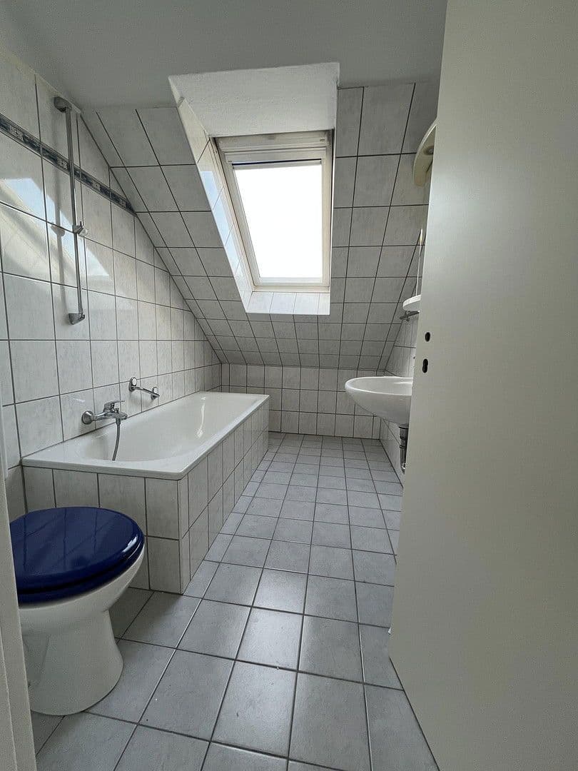 Pronájem bytu 3+kk 64 m², Körnerstraße 97, Oberhausen, Severní Porýní-Vestfálsko Pronájem bytu 3+kk 64 m², Körnerstraße 97, Oberhausen, Severní Porýní-Vestfálsko