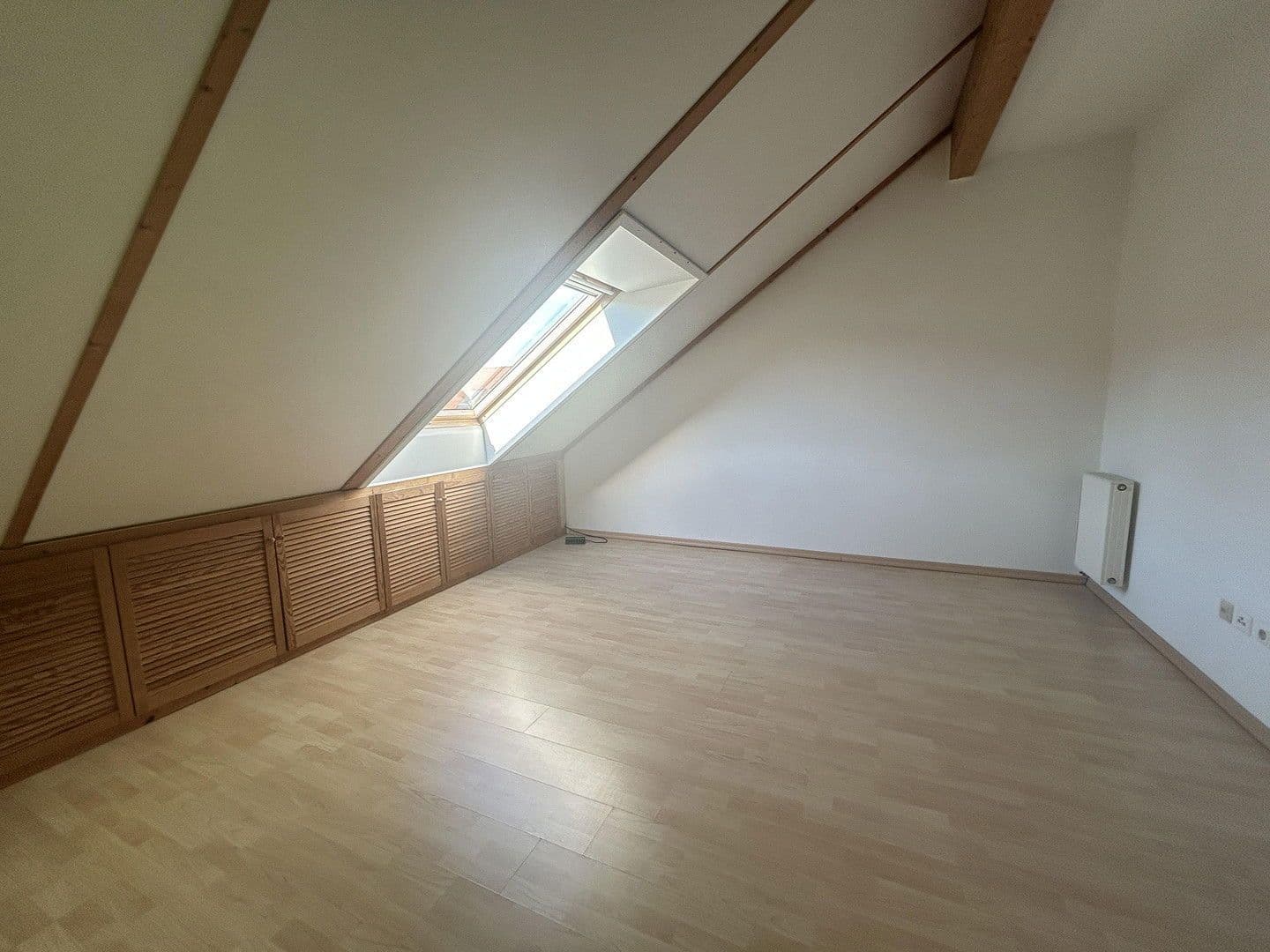 Pronájem domu 141 m², pozemek 160 m², Kaiserslautern, Porýní-Falc Pronájem domu 141 m², pozemek 160 m², Kaiserslautern, Porýní-Falc