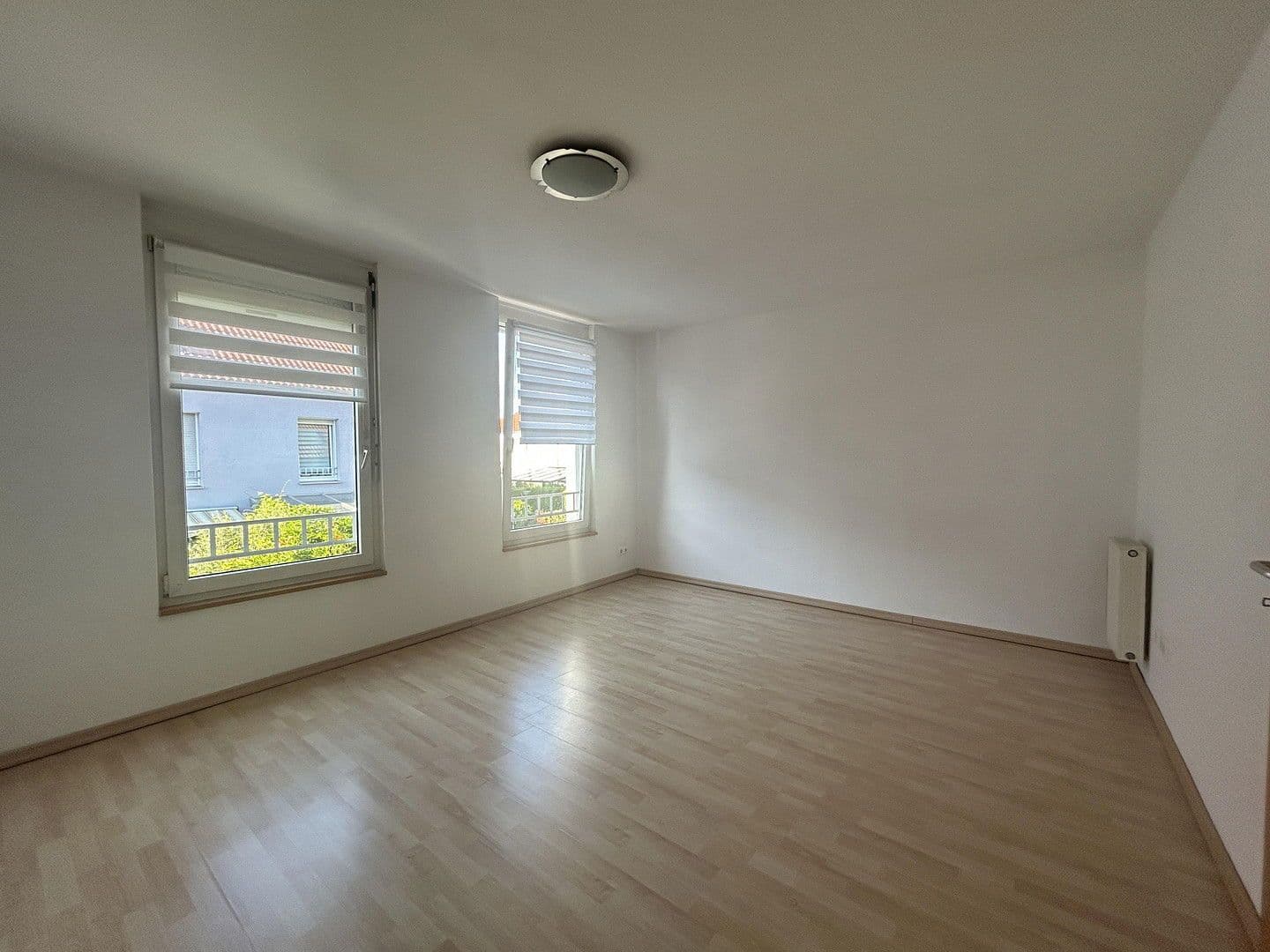Pronájem domu 141 m², pozemek 160 m², Kaiserslautern, Porýní-Falc Pronájem domu 141 m², pozemek 160 m², Kaiserslautern, Porýní-Falc