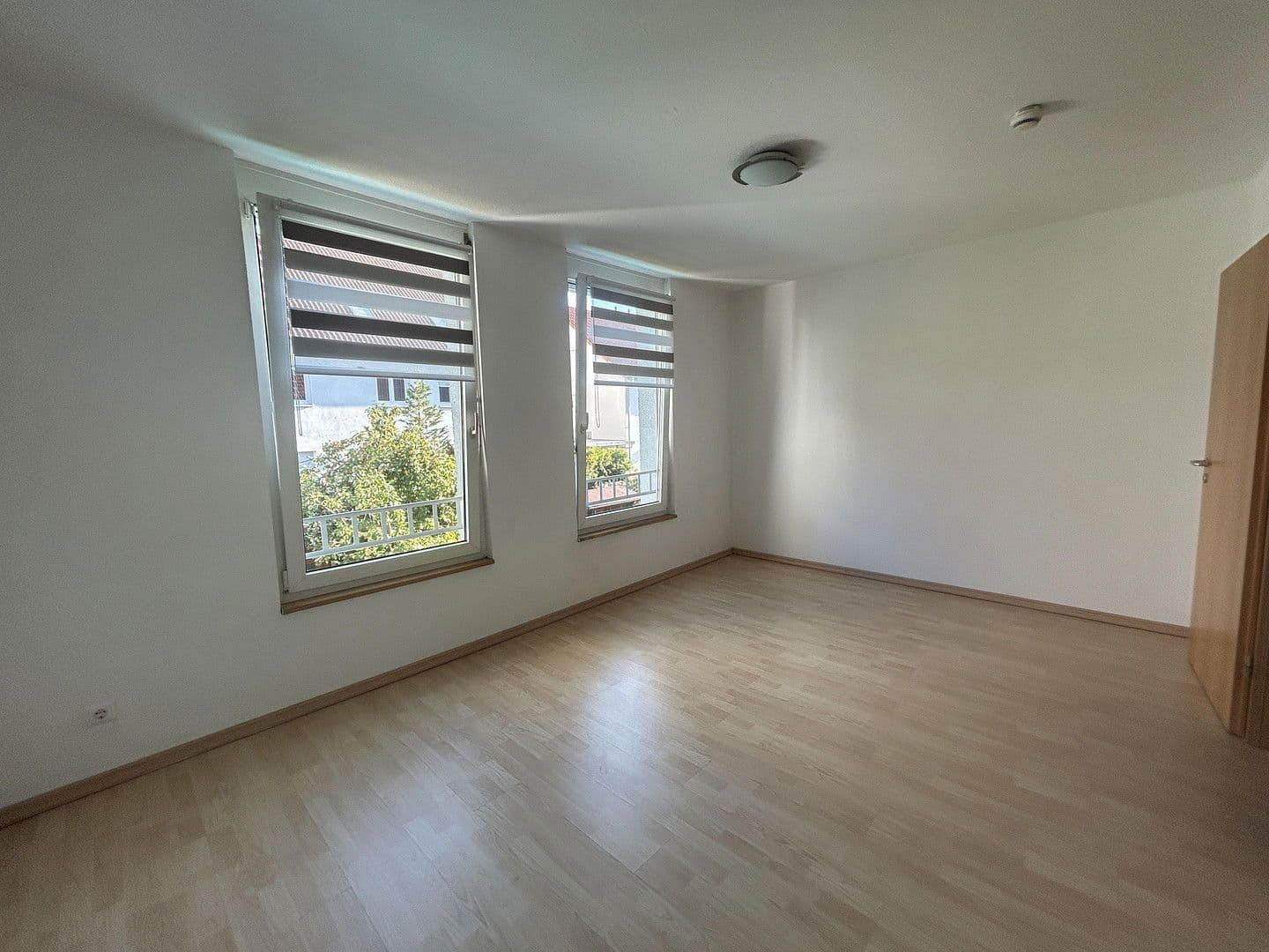 Pronájem domu 141 m², pozemek 160 m², Kaiserslautern, Porýní-Falc Pronájem domu 141 m², pozemek 160 m², Kaiserslautern, Porýní-Falc