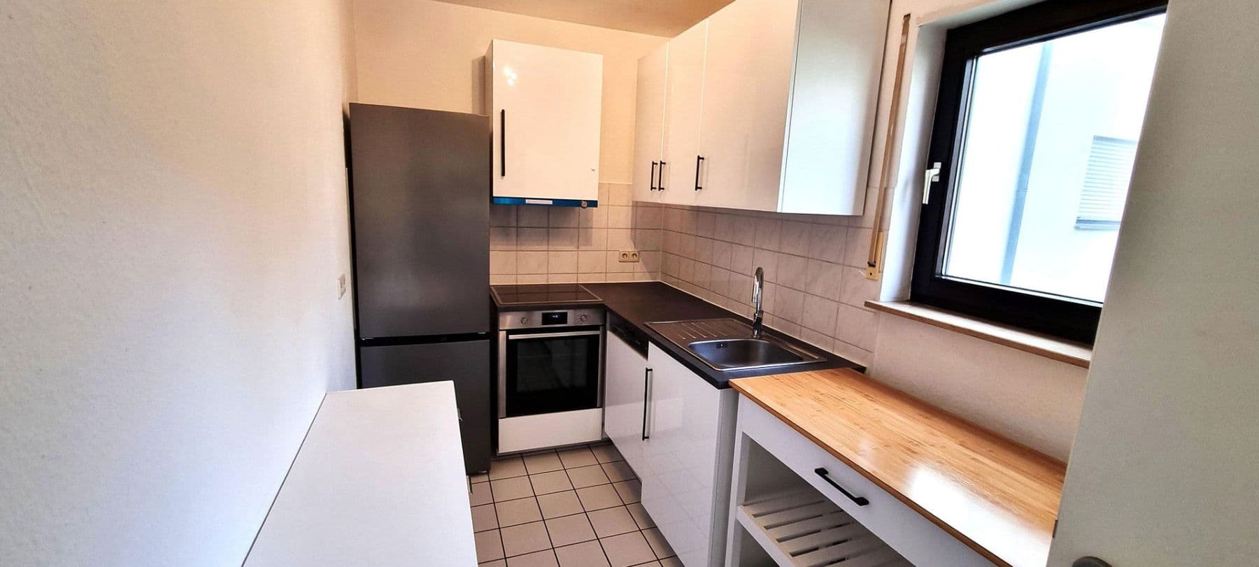 Pronájem bytu 2+1 63 m², Brunnenstraße 35/1, Böblingen, Bádensko-Württembersko Pronájem bytu 2+1 63 m², Brunnenstraße 35/1, Böblingen, Bádensko-Württembersko