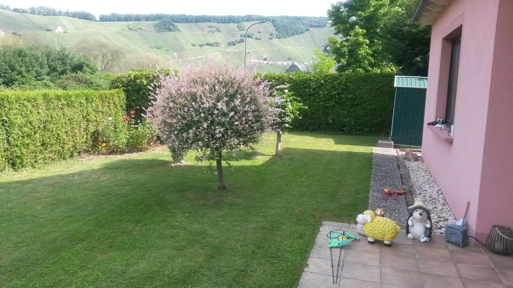 Pronájem bytu 5+1 174 m², Gänsfelderstraße 14, Zeltingen-Rachtig, Porýní-Falc Pronájem bytu 5+1 174 m², Gänsfelderstraße 14, Zeltingen-Rachtig, Porýní-Falc