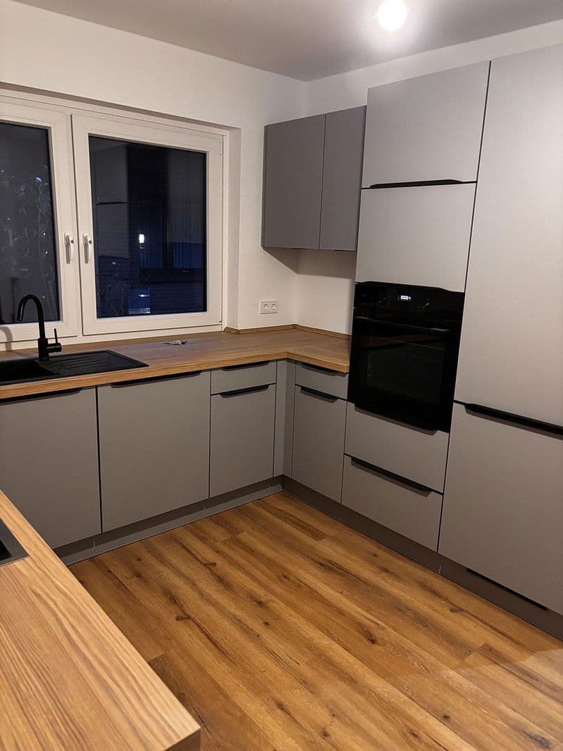 Pronájem domu 180 m², pozemek 811 m², Rellingen, Šlesvicko-Holštýnsko Pronájem domu 180 m², pozemek 811 m², Rellingen, Šlesvicko-Holštýnsko