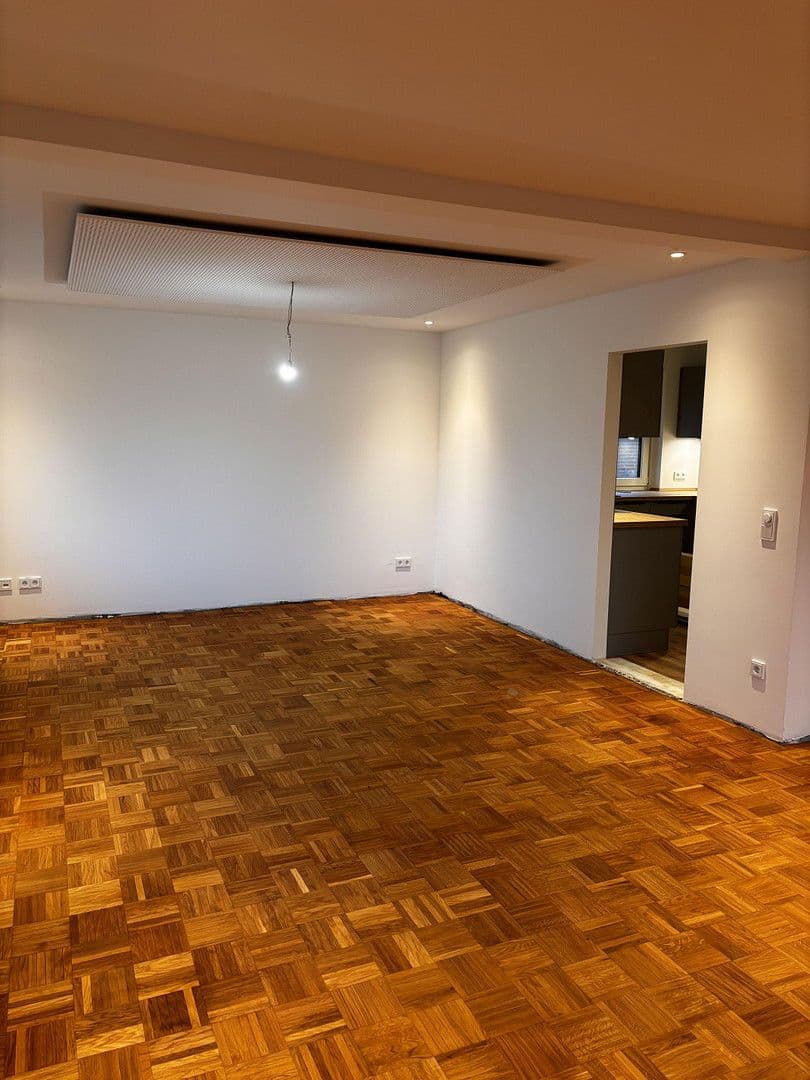 Pronájem domu 180 m², pozemek 811 m², Rellingen, Šlesvicko-Holštýnsko Pronájem domu 180 m², pozemek 811 m², Rellingen, Šlesvicko-Holštýnsko