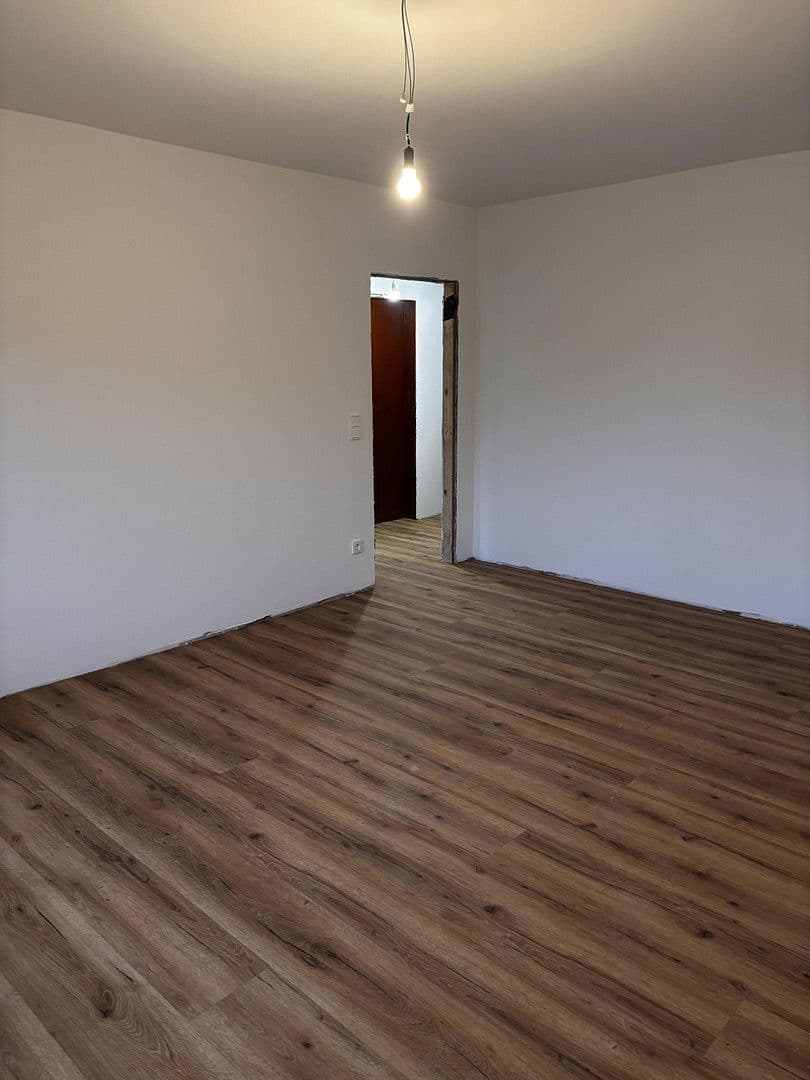 Pronájem domu 180 m², pozemek 811 m², Rellingen, Šlesvicko-Holštýnsko Pronájem domu 180 m², pozemek 811 m², Rellingen, Šlesvicko-Holštýnsko