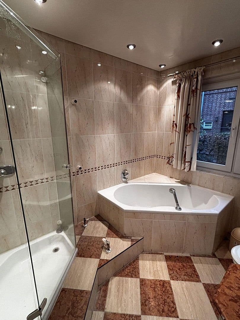 Pronájem domu 180 m², pozemek 811 m², Rellingen, Šlesvicko-Holštýnsko Pronájem domu 180 m², pozemek 811 m², Rellingen, Šlesvicko-Holštýnsko