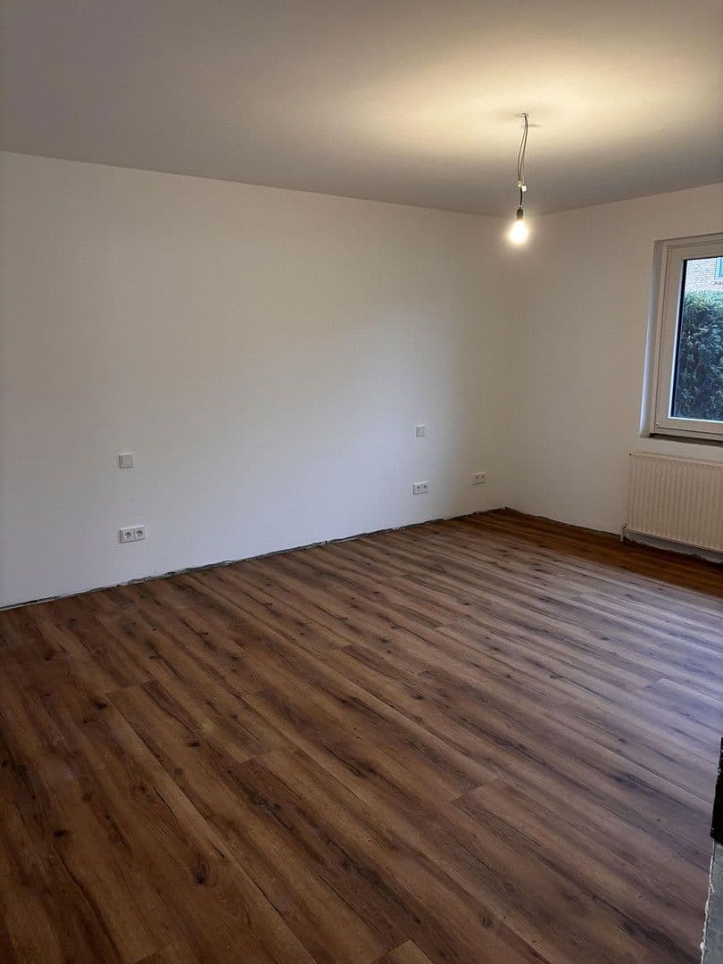 Pronájem domu 180 m², pozemek 811 m², Rellingen, Šlesvicko-Holštýnsko Pronájem domu 180 m², pozemek 811 m², Rellingen, Šlesvicko-Holštýnsko
