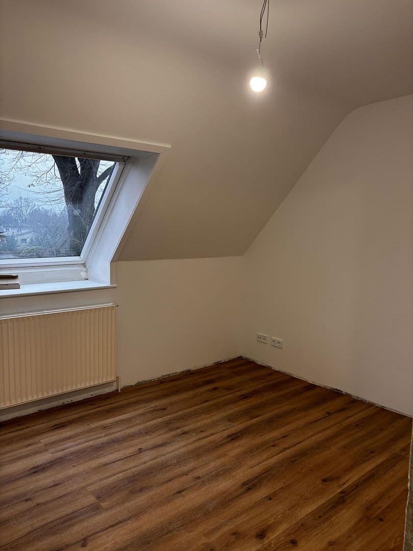 Pronájem domu 180 m², pozemek 811 m², Rellingen, Šlesvicko-Holštýnsko Pronájem domu 180 m², pozemek 811 m², Rellingen, Šlesvicko-Holštýnsko