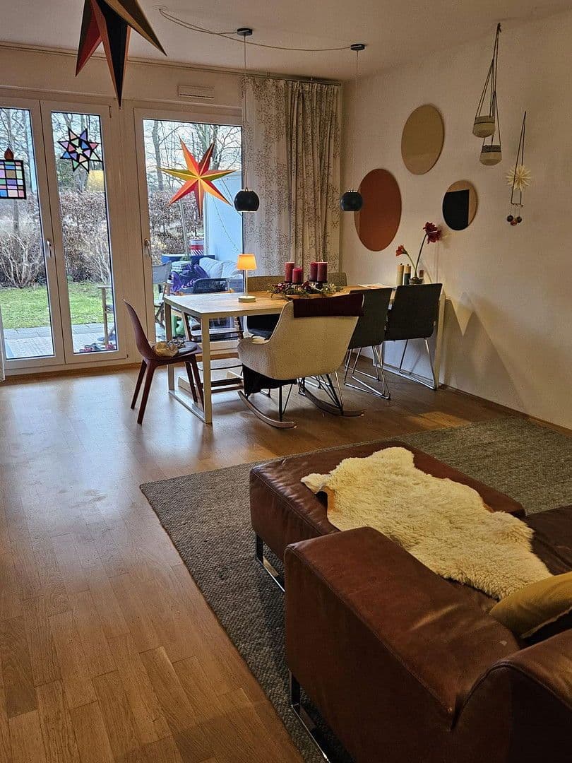 Pronájem bytu 4+1 93 m², Dieter-Hildebrandt-Str. 36, München, Bavorsko Pronájem bytu 4+1 93 m², Dieter-Hildebrandt-Str. 36, München, Bavorsko