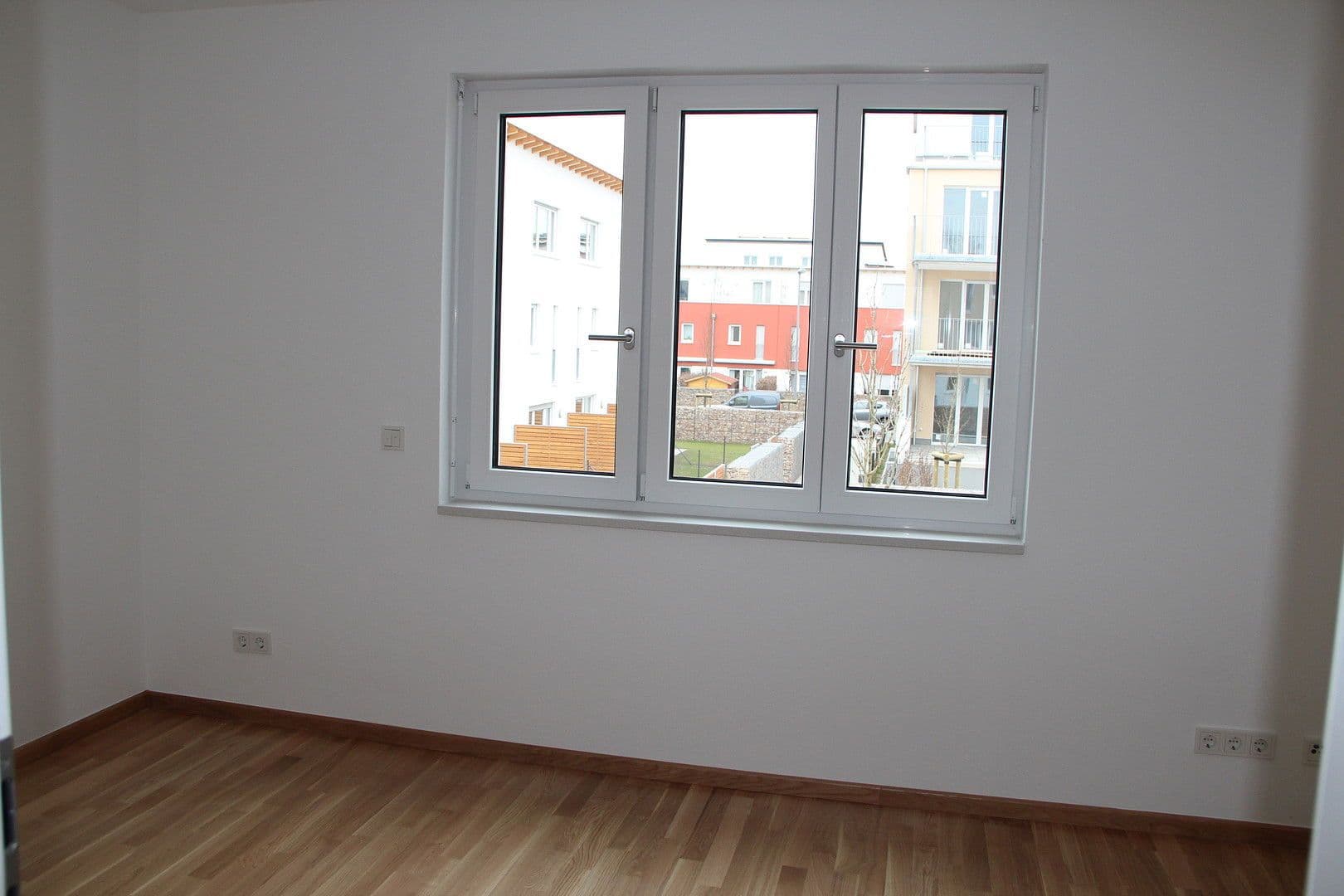 Pronájem domu 122 m², pozemek 150 m², Wiesbaden (Künstlerviertel), Hessen Pronájem domu 122 m², pozemek 150 m², Wiesbaden (Künstlerviertel), Hessen