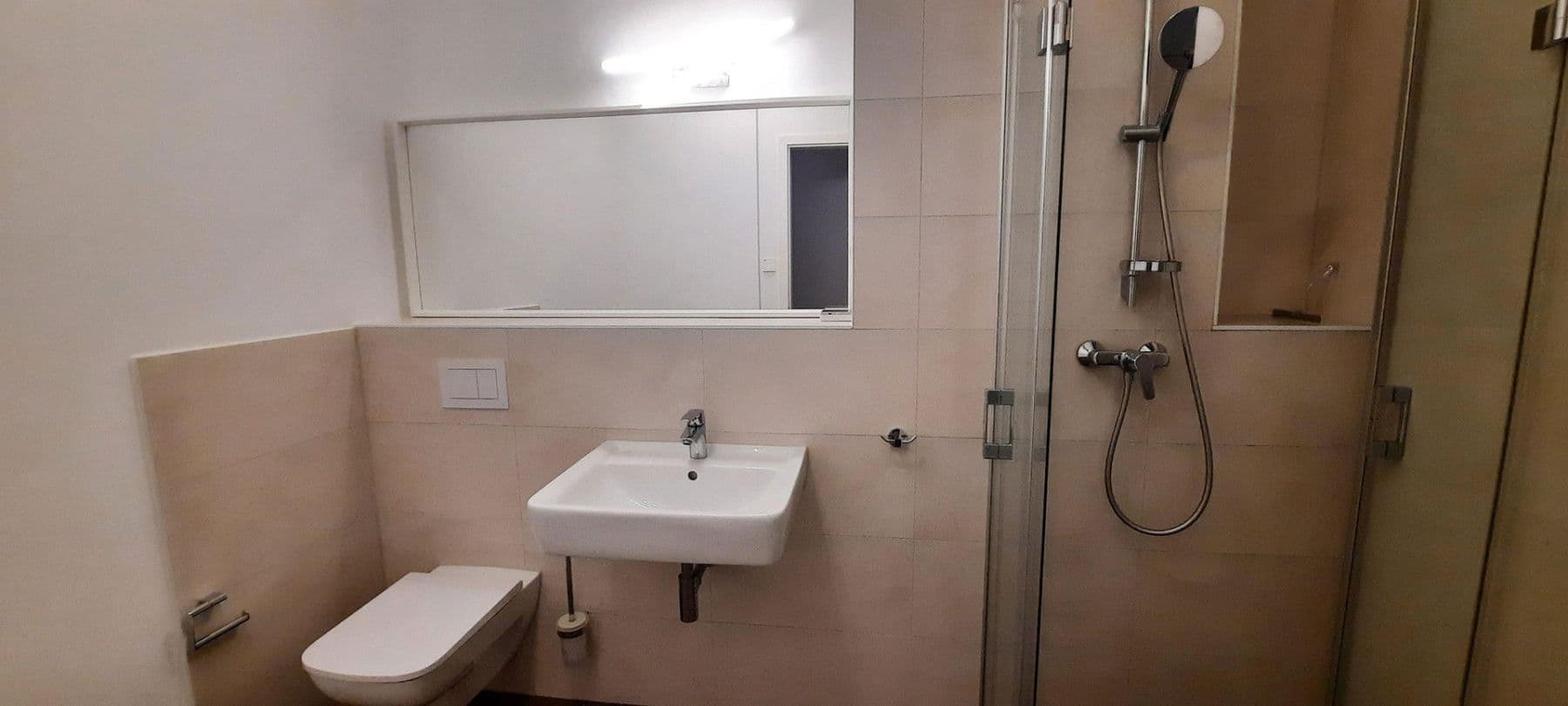 Pronájem domu 122 m², pozemek 150 m², Wiesbaden (Künstlerviertel), Hessen Pronájem domu 122 m², pozemek 150 m², Wiesbaden (Künstlerviertel), Hessen