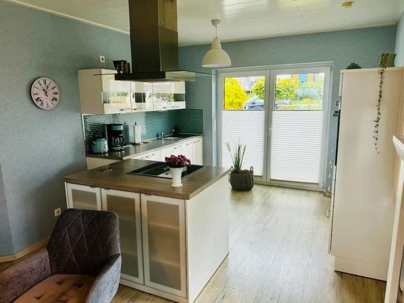 Prodej domu 108 m², pozemek 546 m², Heiligenhafen, Šlesvicko-Holštýnsko Prodej domu 108 m², pozemek 546 m², Heiligenhafen, Šlesvicko-Holštýnsko