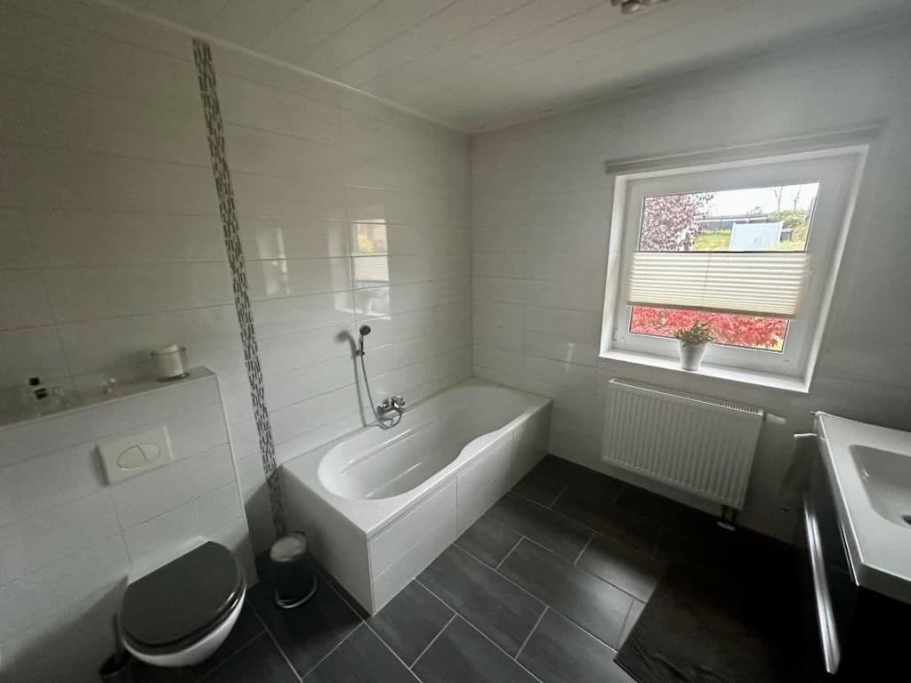 Prodej domu 108 m², pozemek 546 m², Heiligenhafen, Šlesvicko-Holštýnsko Prodej domu 108 m², pozemek 546 m², Heiligenhafen, Šlesvicko-Holštýnsko