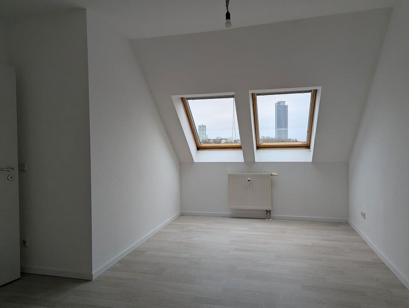 Pronájem bytu 2+1 57 m², Walzwerkstraße 6, Nürnberg, Bavorsko Pronájem bytu 2+1 57 m², Walzwerkstraße 6, Nürnberg, Bavorsko