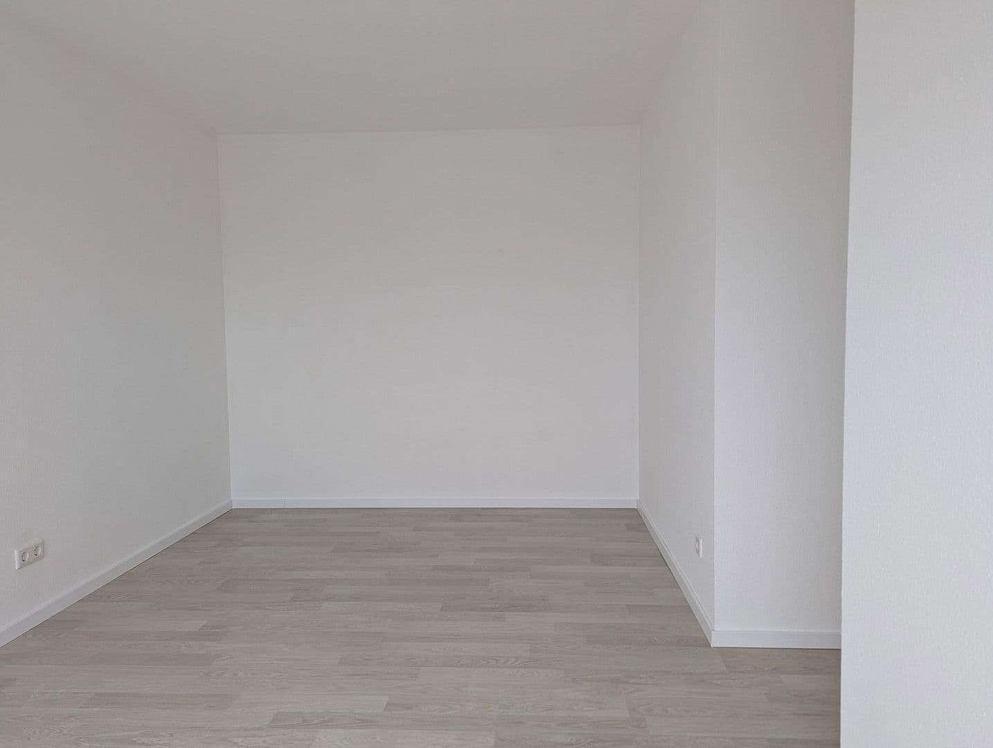 Pronájem bytu 2+1 57 m², Walzwerkstraße 6, Nürnberg, Bavorsko Pronájem bytu 2+1 57 m², Walzwerkstraße 6, Nürnberg, Bavorsko