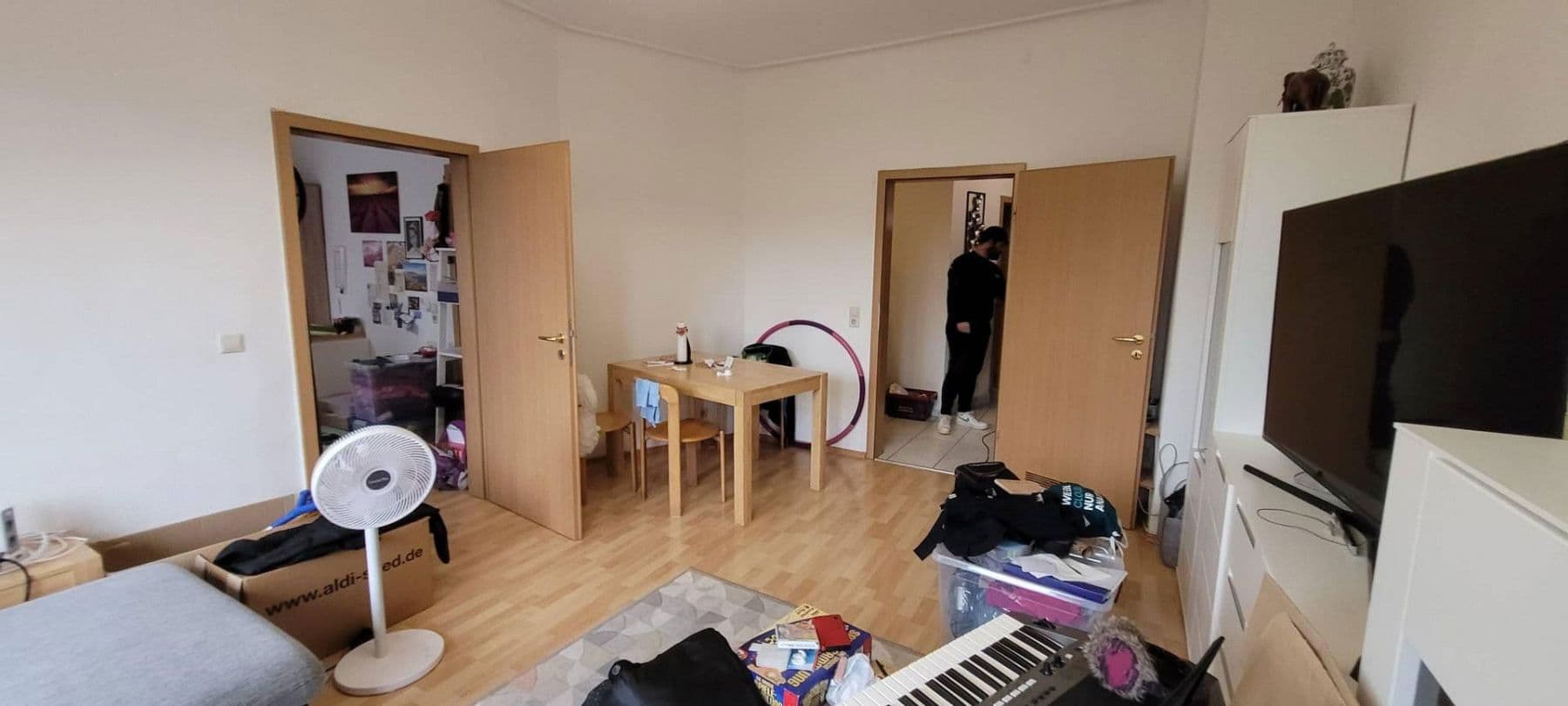 Pronájem bytu 3+1 84 m², Stuttgart, Bádensko-Württembersko Pronájem bytu 3+1 84 m², Stuttgart, Bádensko-Württembersko