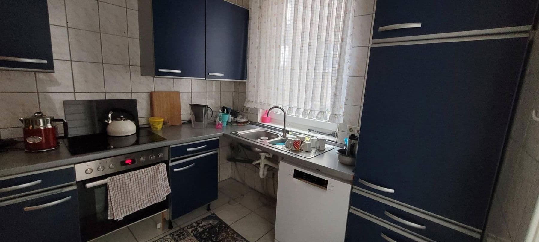 Pronájem bytu 3+1 84 m², Stuttgart, Bádensko-Württembersko Pronájem bytu 3+1 84 m², Stuttgart, Bádensko-Württembersko