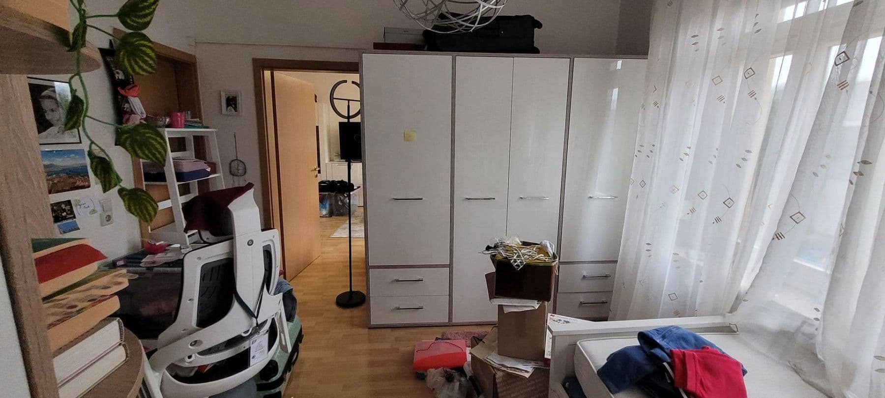 Pronájem bytu 3+1 84 m², Stuttgart, Bádensko-Württembersko Pronájem bytu 3+1 84 m², Stuttgart, Bádensko-Württembersko