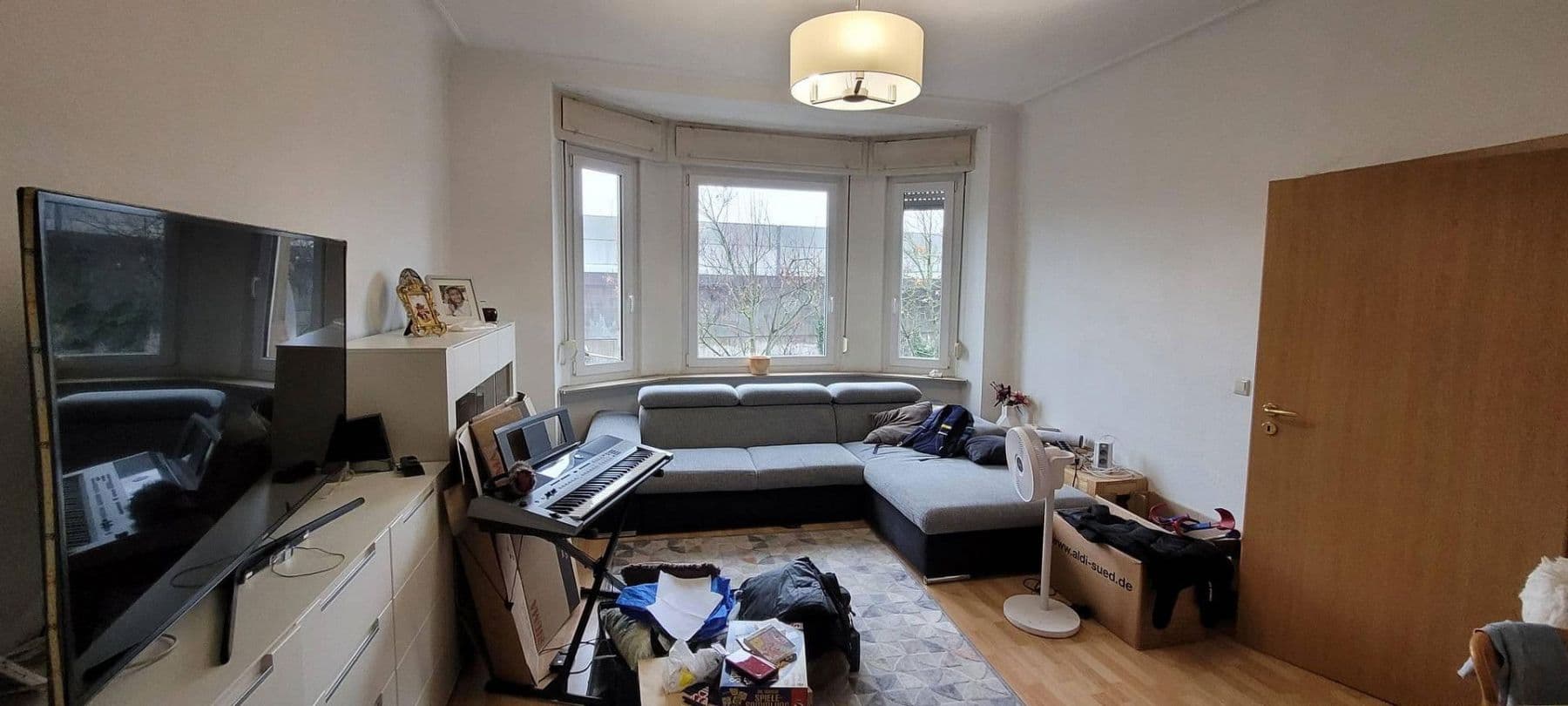 Pronájem bytu 3+1 84 m², Stuttgart, Bádensko-Württembersko Pronájem bytu 3+1 84 m², Stuttgart, Bádensko-Württembersko