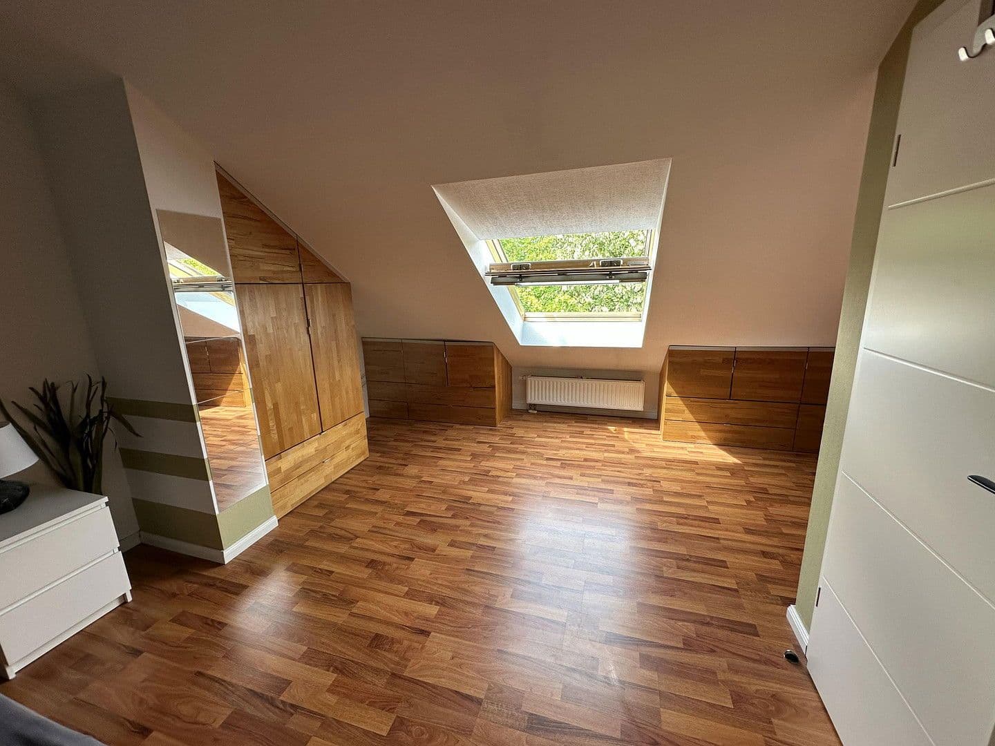 Prodej domu 118 m², pozemek 192 m², Ratingen, Severní Porýní-Vestfálsko Prodej domu 118 m², pozemek 192 m², Ratingen, Severní Porýní-Vestfálsko