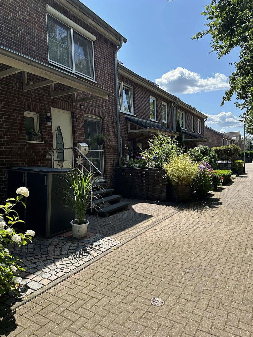 Prodej domu 118 m², pozemek 192 m², Ratingen, Severní Porýní-Vestfálsko Prodej domu 118 m², pozemek 192 m², Ratingen, Severní Porýní-Vestfálsko