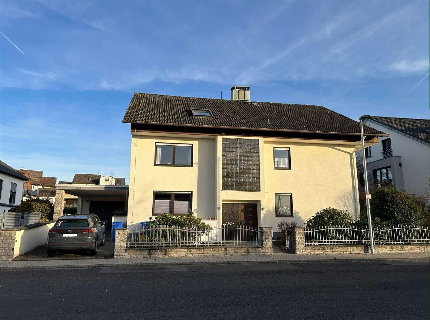 Prodej domu 360 m², pozemek 671 m², Alzenau, Bavorsko Prodej domu 360 m², pozemek 671 m², Alzenau, Bavorsko