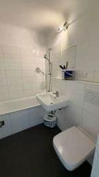 Pronájem bytu 2+1 47 m², Grünauer Straße 56, Berlin, Berlín Pronájem bytu 2+1 47 m², Grünauer Straße 56, Berlin, Berlín