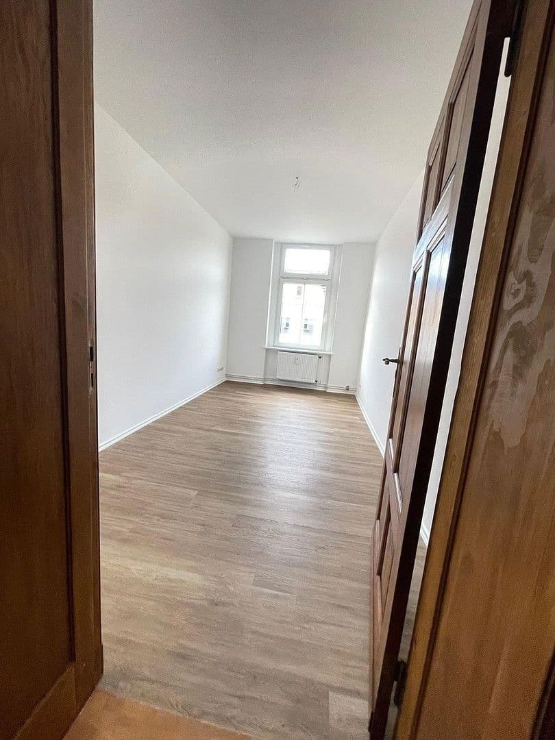 Pronájem bytu 3+1 74 m², Schöpfurter Str. 1, Eberswalde, Braniborsko Pronájem bytu 3+1 74 m², Schöpfurter Str. 1, Eberswalde, Braniborsko