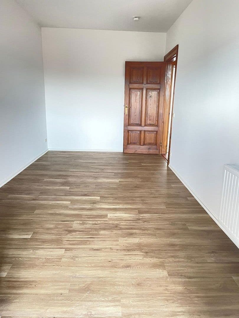 Pronájem bytu 3+1 74 m², Schöpfurter Str. 1, Eberswalde, Braniborsko Pronájem bytu 3+1 74 m², Schöpfurter Str. 1, Eberswalde, Braniborsko