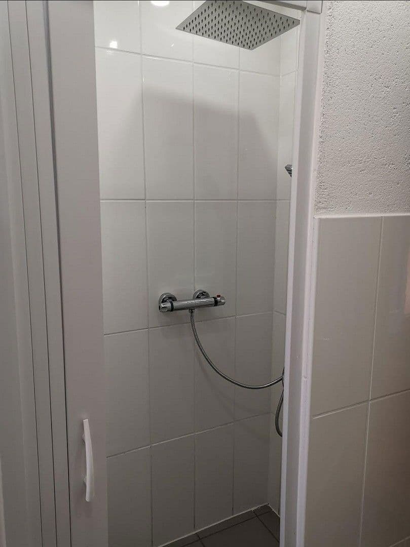 Prodej domu 314 m², pozemek 858 m², Raubling, Bavorsko Prodej domu 314 m², pozemek 858 m², Raubling, Bavorsko