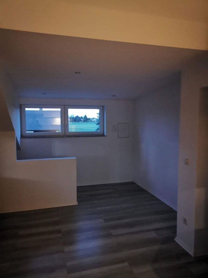 Prodej domu 314 m², pozemek 858 m², Raubling, Bavorsko Prodej domu 314 m², pozemek 858 m², Raubling, Bavorsko