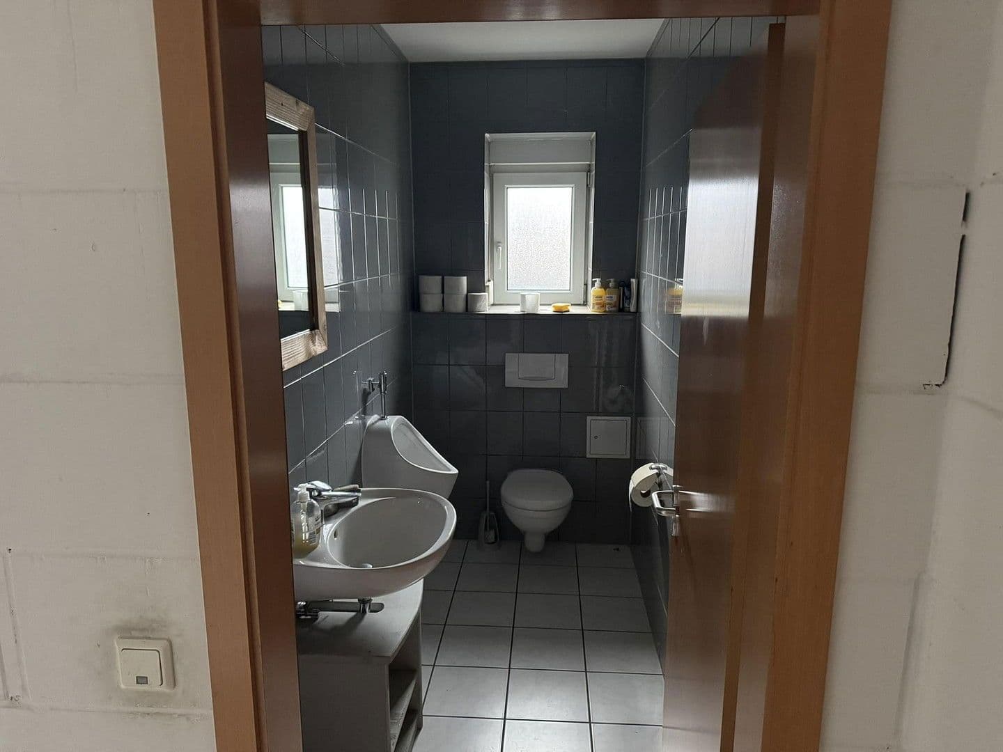 Prodej nebytového prostoru 2.473 m², Kaiserslautern, Porýní-Falc Prodej nebytového prostoru 2.473 m², Kaiserslautern, Porýní-Falc