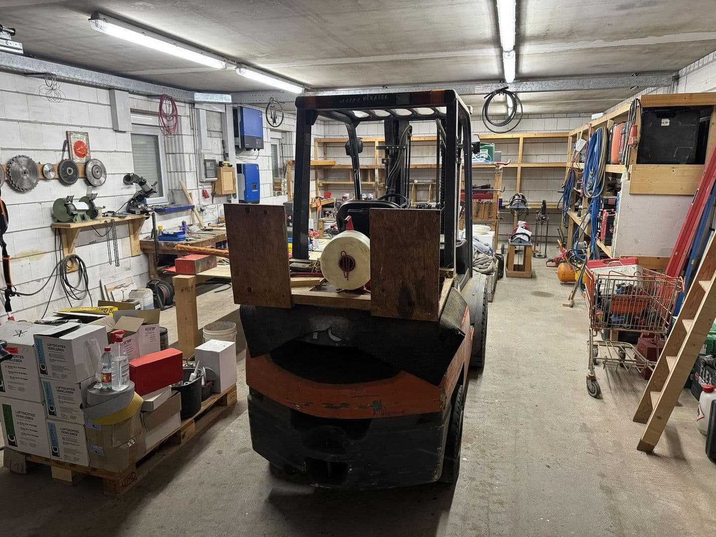 Prodej nebytového prostoru 2.473 m², Kaiserslautern, Porýní-Falc Prodej nebytového prostoru 2.473 m², Kaiserslautern, Porýní-Falc