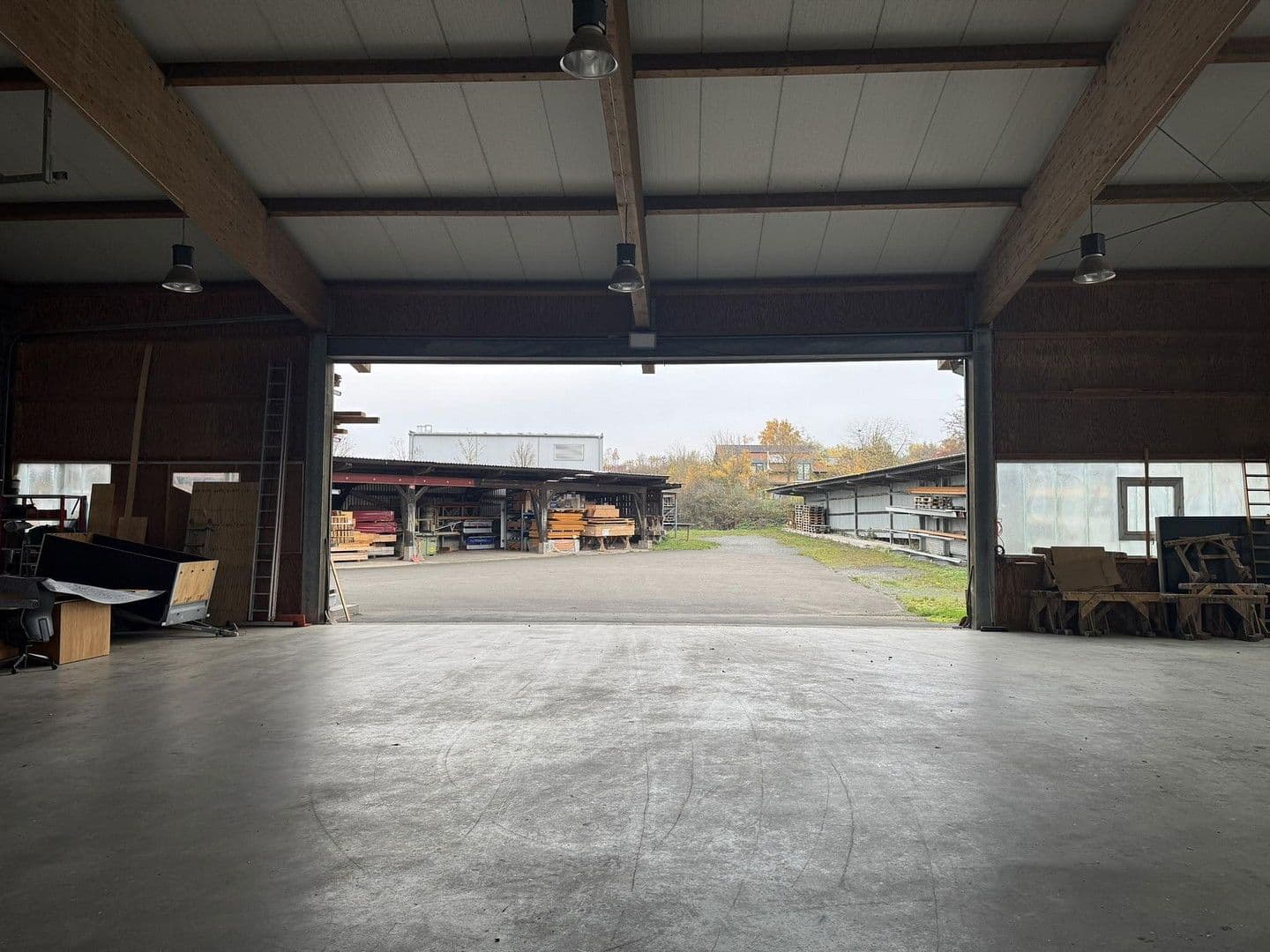 Prodej nebytového prostoru 2.473 m², Kaiserslautern, Porýní-Falc Prodej nebytového prostoru 2.473 m², Kaiserslautern, Porýní-Falc