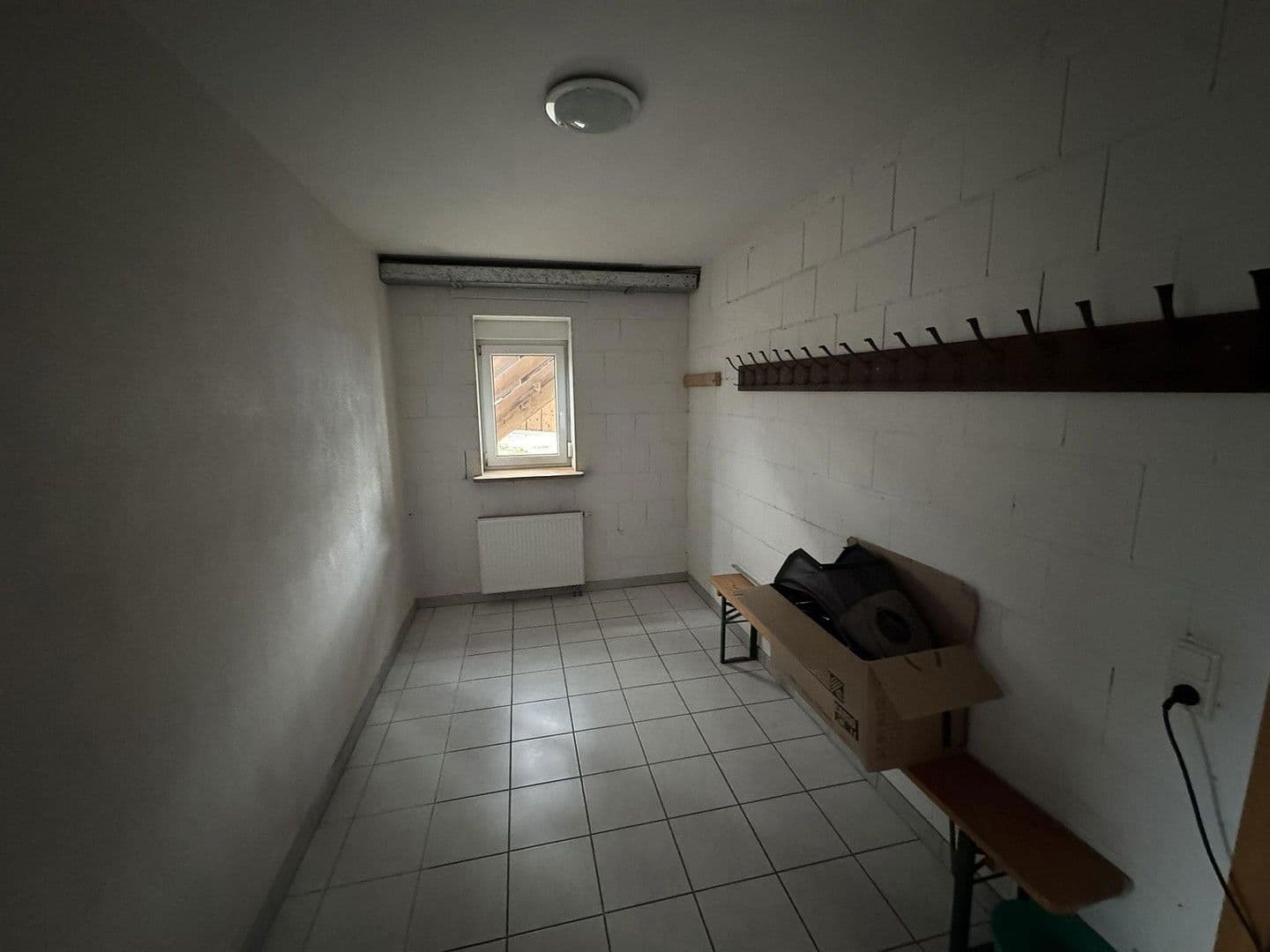 Prodej nebytového prostoru 2.473 m², Kaiserslautern, Porýní-Falc Prodej nebytového prostoru 2.473 m², Kaiserslautern, Porýní-Falc