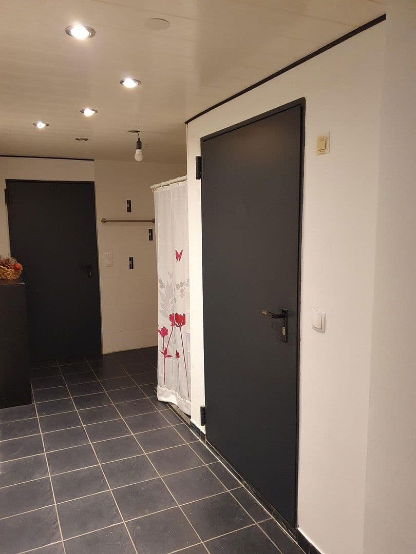 Prodej domu 90 m², pozemek 401 m², Jagdhausweg 12, Wuppertal, Severní Porýní-Vestfálsko Prodej domu 90 m², pozemek 401 m², Jagdhausweg 12, Wuppertal, Severní Porýní-Vestfálsko