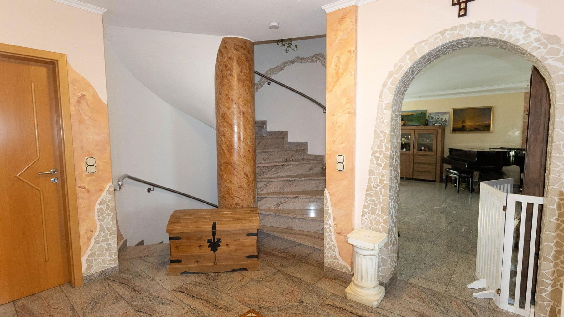 Prodej domu 280 m², pozemek 389 m², Kissing, Bavorsko Prodej domu 280 m², pozemek 389 m², Kissing, Bavorsko