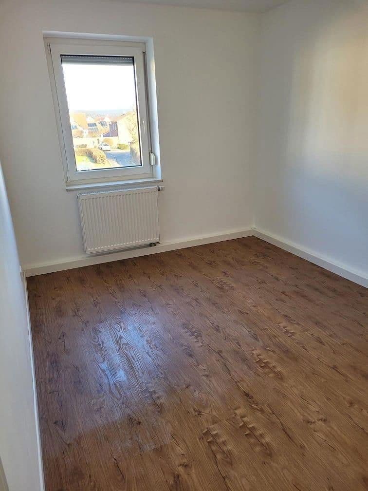 Pronájem bytu 3+1 67 m², Breslauer Str. 20, Ansbach, Bavorsko Pronájem bytu 3+1 67 m², Breslauer Str. 20, Ansbach, Bavorsko