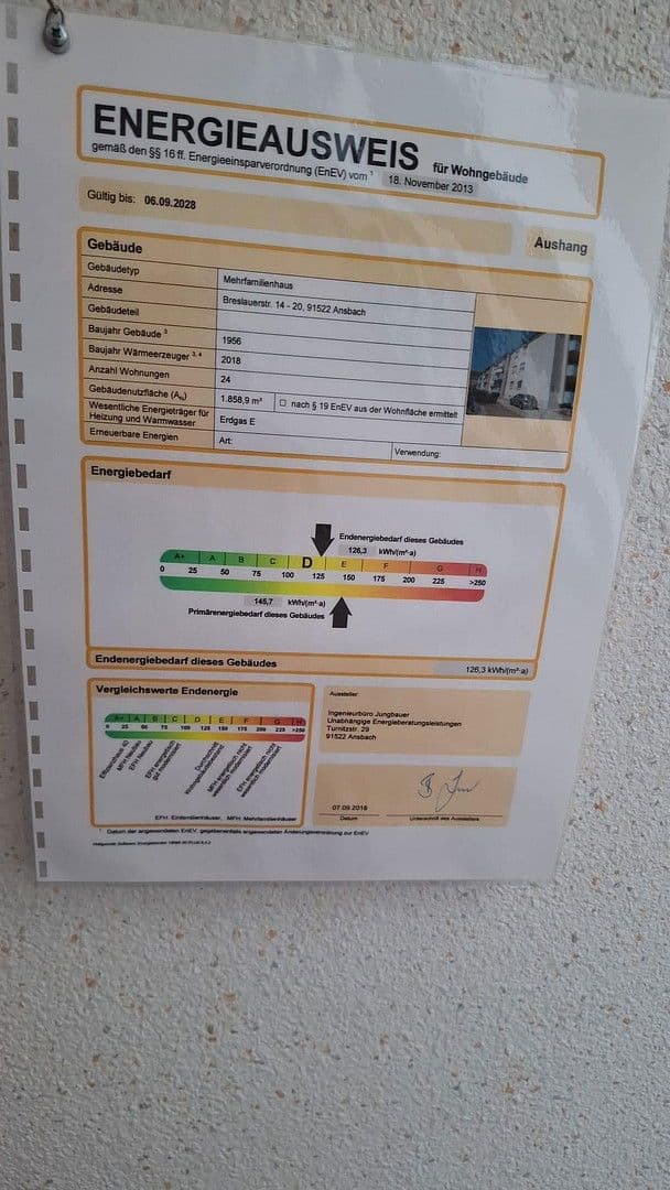 Pronájem bytu 3+1 67 m², Breslauer Str. 20, Ansbach, Bavorsko Pronájem bytu 3+1 67 m², Breslauer Str. 20, Ansbach, Bavorsko