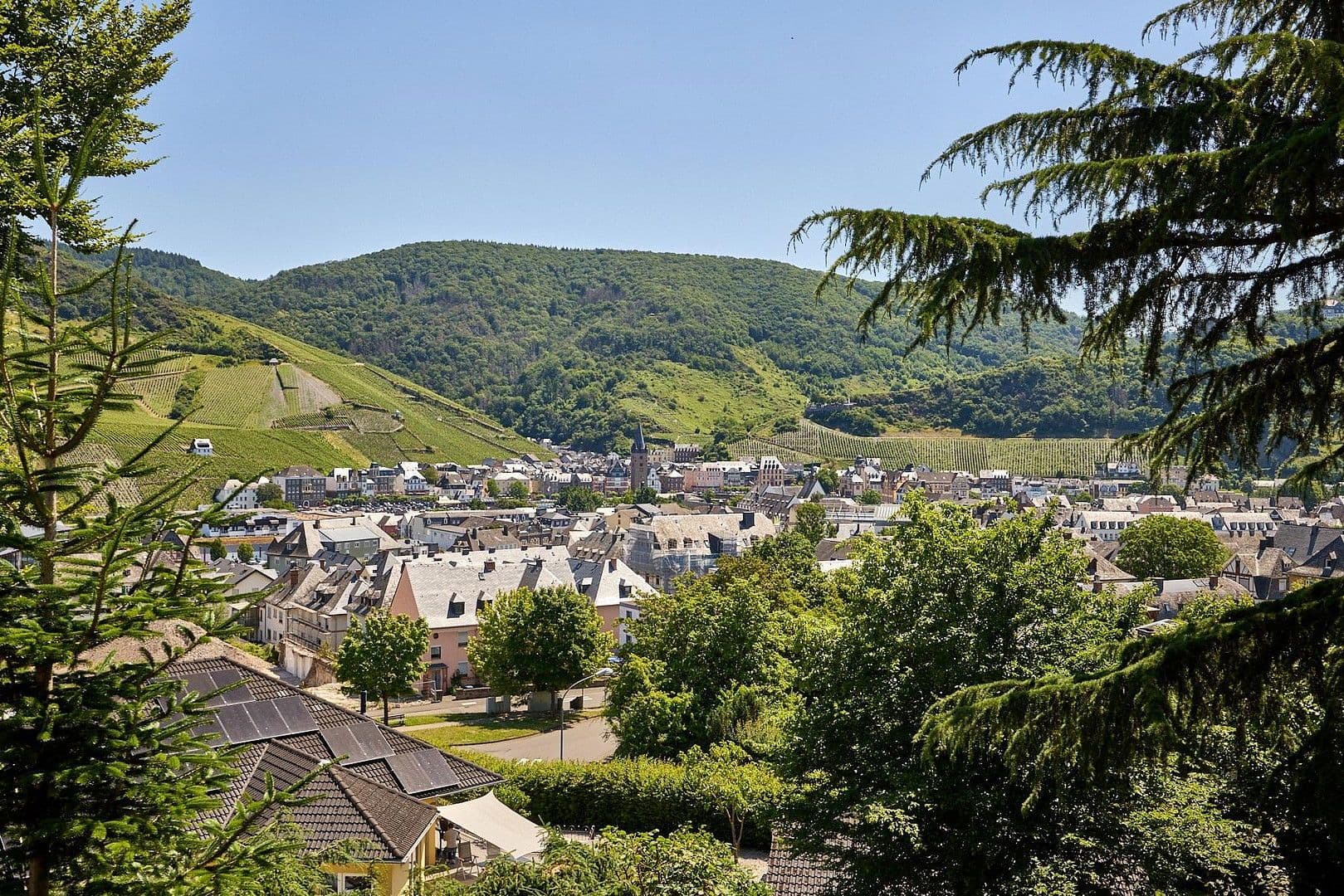 Prodej domu 316 m², pozemek 1.442 m², Bernkastel-Kues, Porýní-Falc Prodej domu 316 m², pozemek 1.442 m², Bernkastel-Kues, Porýní-Falc