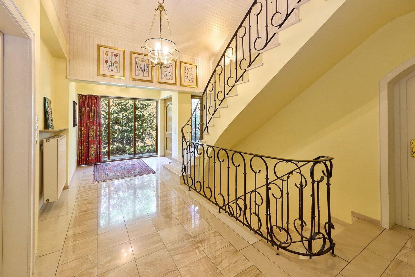 Prodej domu 316 m², pozemek 1.442 m², Bernkastel-Kues, Porýní-Falc Prodej domu 316 m², pozemek 1.442 m², Bernkastel-Kues, Porýní-Falc