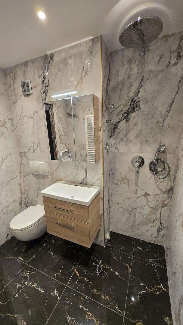 Prodej bytu 2+1 49 m², Sankt-Martin-Straße 2, Garmisch-Partenkirchen, Bavorsko Prodej bytu 2+1 49 m², Sankt-Martin-Straße 2, Garmisch-Partenkirchen, Bavorsko